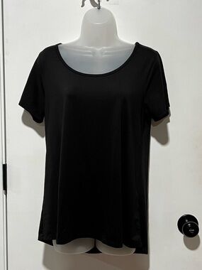 LuLaRoe Black Short Sleeve Scoop Neck Top